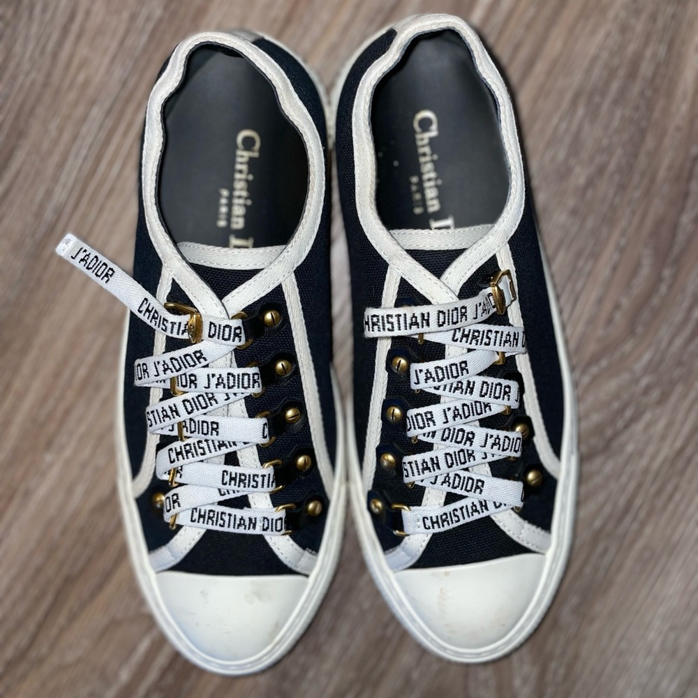 Dior Sneaker- Used, Authentic 

Size: 6.5

Black Cotton Canvas